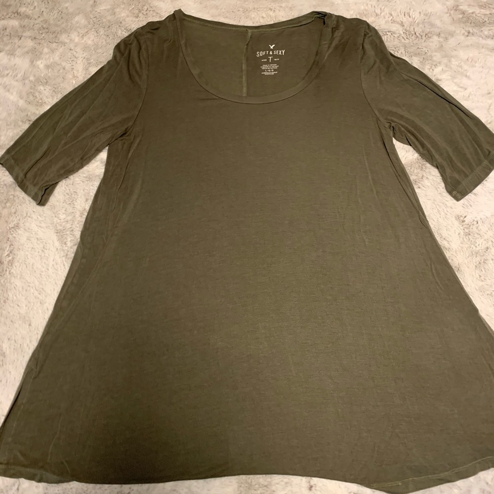 American Eagle shirt